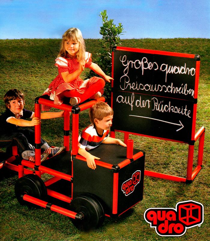 Kinder auf einem alten QUADRO Fahrzeug