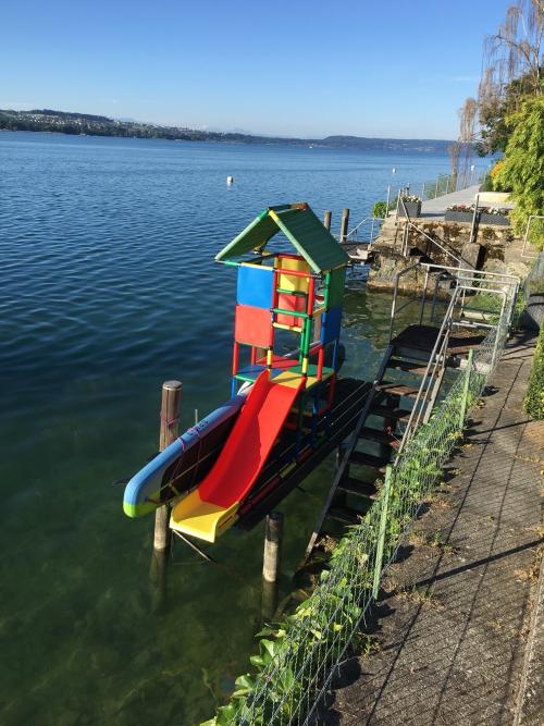 QUADRO Klettergerüst am Wasser