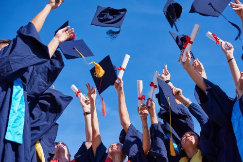 Jeunes diplômés en liesse